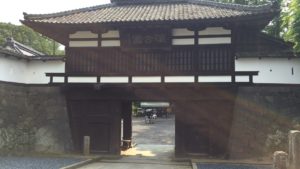 小諸市懐古園の門