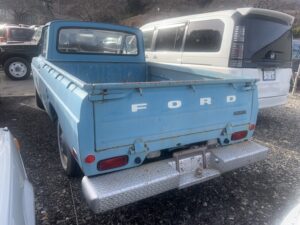 フォードクーリエFORDCOURIERリアビュー